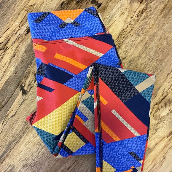 • Dona Jo Brand athletic wear! - Picture 2 of 5